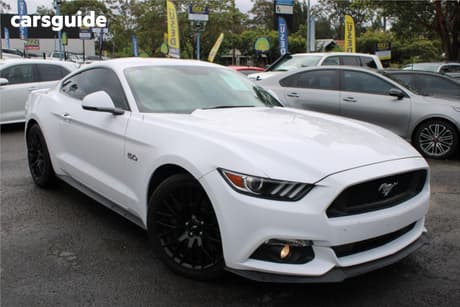 White 2018 Ford Mustang Coupe Fastback Gt 5.0 V8 (5 Yr)