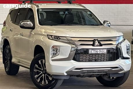 White 2022 Mitsubishi Pajero Sport Wagon Exceed (4Wd) 7 Seat