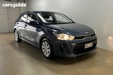Blue 2019 Kia RIO Hatchback S