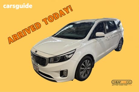 White 2015 Kia Carnival Wagon Sli
