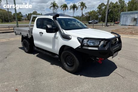 White 2022 Toyota Hilux X Cab Cab Chassis Sr (4X4)