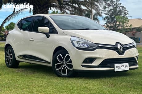 White 2017 Renault Clio Hatchback Zen