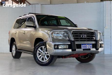 Gold 2007 Toyota Landcruiser Wagon Sahara (4X4)