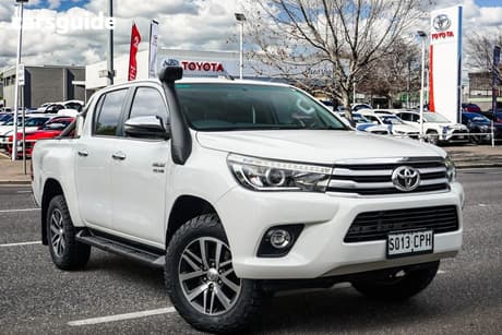 White 2017 Toyota Hilux Dual Cab Utility Sr5 (4X4)