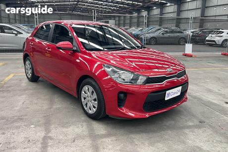Red 2019 Kia RIO Hatchback S