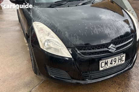 Black 2011 Suzuki Swift Hatchback Gl