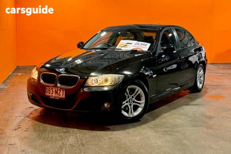 Black 2010 BMW 320I Sedan Lifestyle