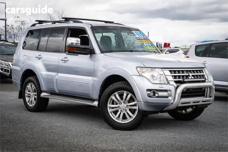 Silver 2015 Mitsubishi Pajero Wagon Glx Lwb (4X4)
