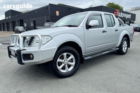 Silver 2013 Nissan Navara Dual Cab Pick-up St (4X4)
