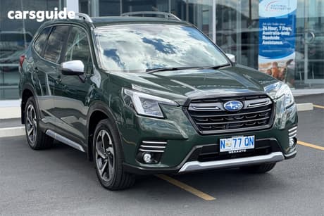 Green 2023 Subaru Forester Wagon 2.5I (Awd)