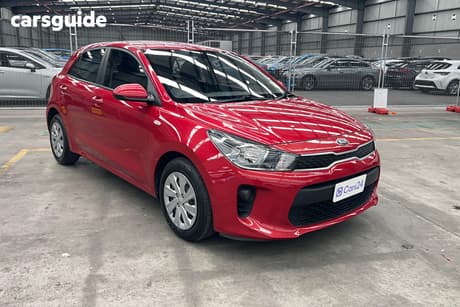 Red 2019 Kia RIO Hatchback S