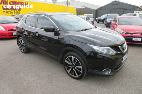 Black 2017 Nissan Qashqai Wagon Ti