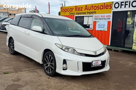 White 2012 Toyota Estima Wagon