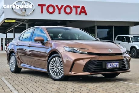 Bronze 2025 Toyota Camry Sedan Ascent Hybrid