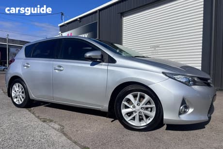 Silver 2013 Toyota Corolla Hatchback Ascent Sport