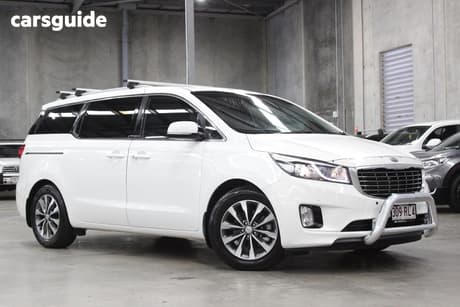 White 2017 Kia Carnival Wagon Sli
