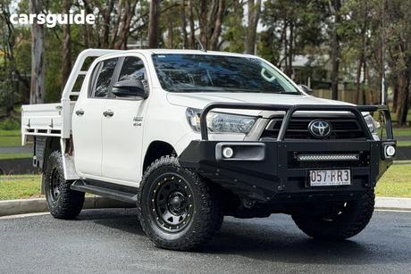 2020 Toyota Hilux Double Cab Chassis Sr (4X4)