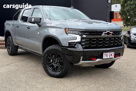 Silver 2024 Chevrolet Silverado Crew Cab Pickup 1500 Zr2