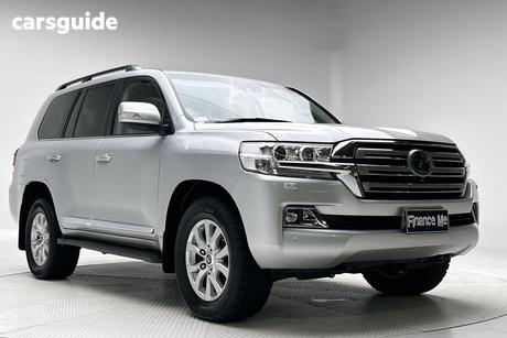 Silver 2018 Toyota Landcruiser Wagon Sahara (4X4)