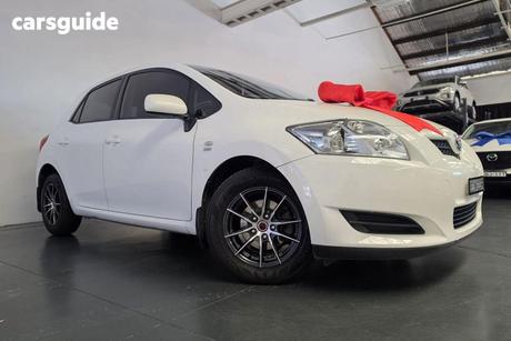 White 2008 Toyota Corolla Hatchback Ascent