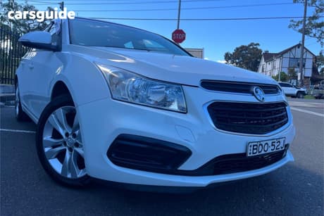 White 2015 Holden Cruze Sportswagon Cd
