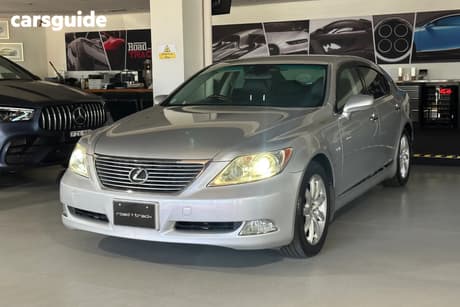 Silver 2006 Lexus LS460 Sedan