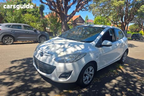 White 2011 Mazda 2 Hatchback Neo