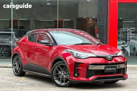 Red 2021 Toyota C-HR Wagon Gr-S (2Wd) Hybrid