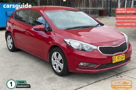 Red 2015 Kia Cerato Hatchback S
