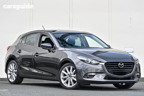 Grey 2017 Mazda 3 Hatchback Sp25