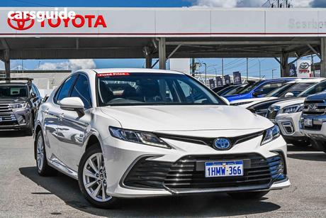 White 2022 Toyota Camry Sedan Ascent