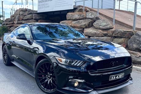 2017 Ford Mustang Coupe Fastback Gt 5.0 V8