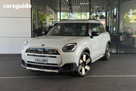 White 2024 Mini Countryman Wagon Se All4 Favoured (Bev)