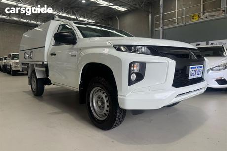 White 2020 Mitsubishi Triton Cab Chassis Glx