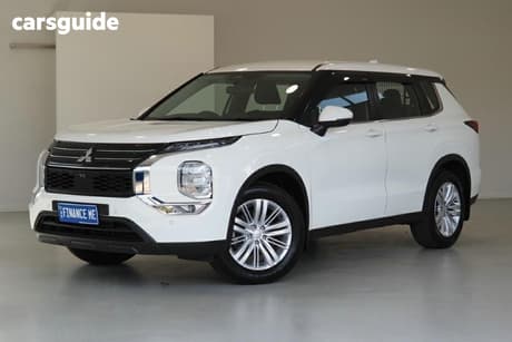 White 2023 Mitsubishi Outlander Wagon Es 5 Seat (Awd)
