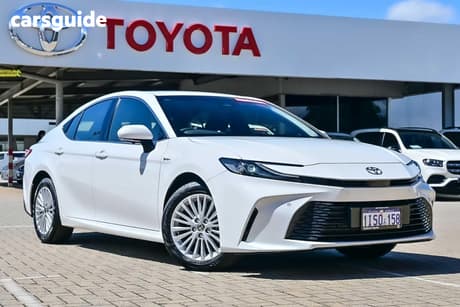White 2025 Toyota Camry Sedan Ascent Hybrid