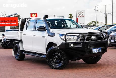 White 2023 Toyota Hilux Double Cab Chassis Sr (4X4)