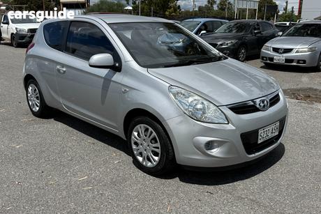 Silver 2011 Hyundai I20 Hatchback Active