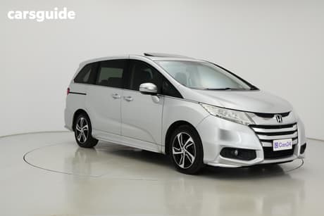 Silver 2016 Honda Odyssey Wagon Vti-L