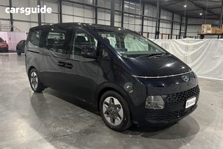 Blue 2022 Hyundai Staria Wagon