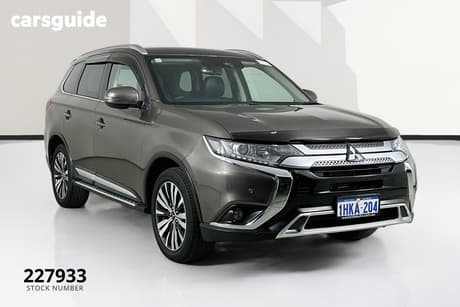 Bronze 2020 Mitsubishi Outlander Wagon Ls 7 Seat (2Wd)
