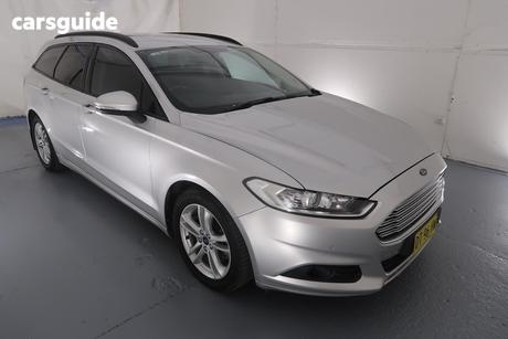 Silver 2017 Ford Mondeo Hatchback Ambiente