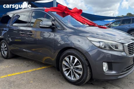 Grey 2015 Kia Carnival Wagon Sli
