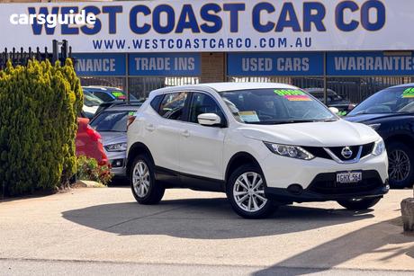 White 2017 Nissan Qashqai Wagon St (4X2)