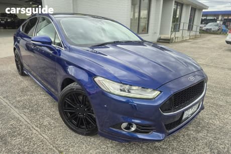 Blue 2015 Ford Mondeo Hatchback Titanium Tdci
