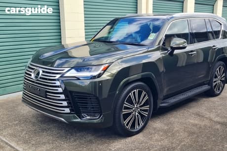 Green 2026 Lexus LX500D Wagon Sports Luxury (7 Seats)