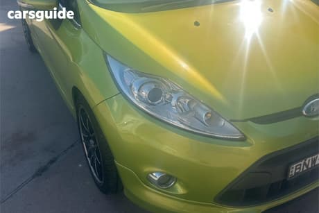 Green 2010 Ford Fiesta Hatchback Zetec