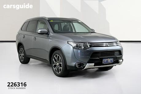 Grey 2016 Mitsubishi Outlander Wagon Phev Hybrid
