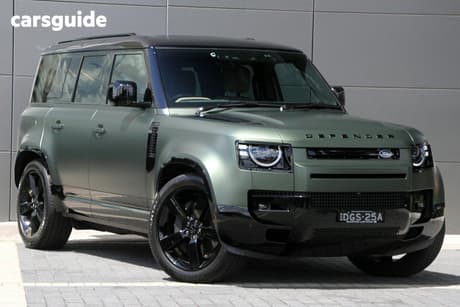 Green 2025 Land Rover Defender Wagon 110 P425 X-Dynamic Hse