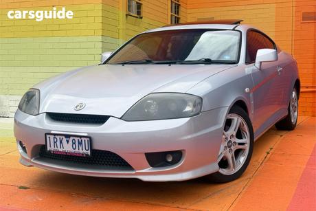Silver 2005 Hyundai Tiburon Coupe V6